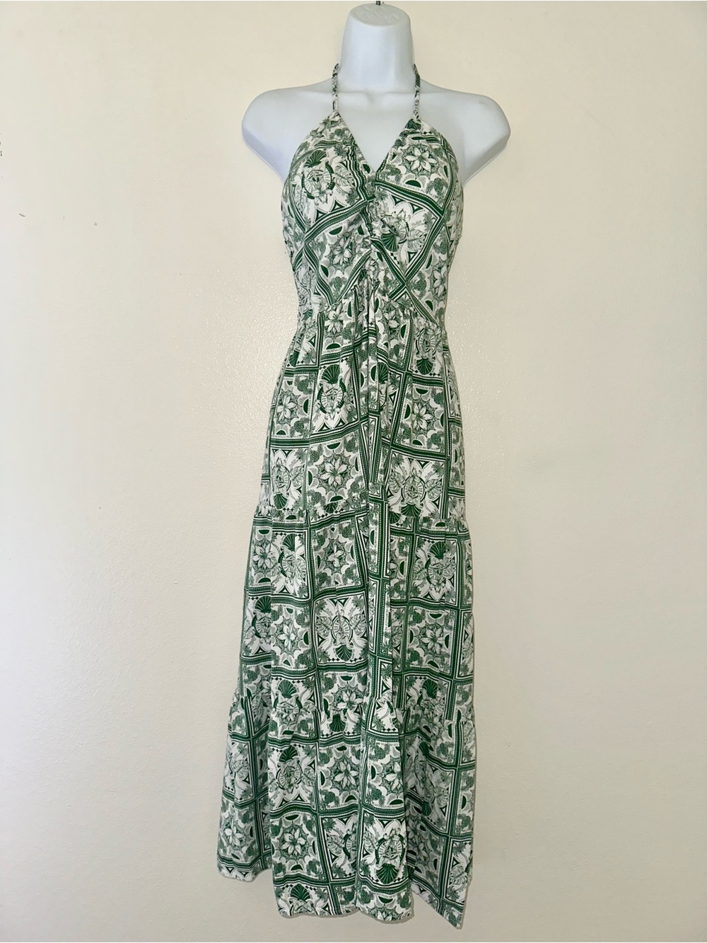 Monteau Los Angeles Green White Halter Maxi Dress Medium - Picture 4 of 4